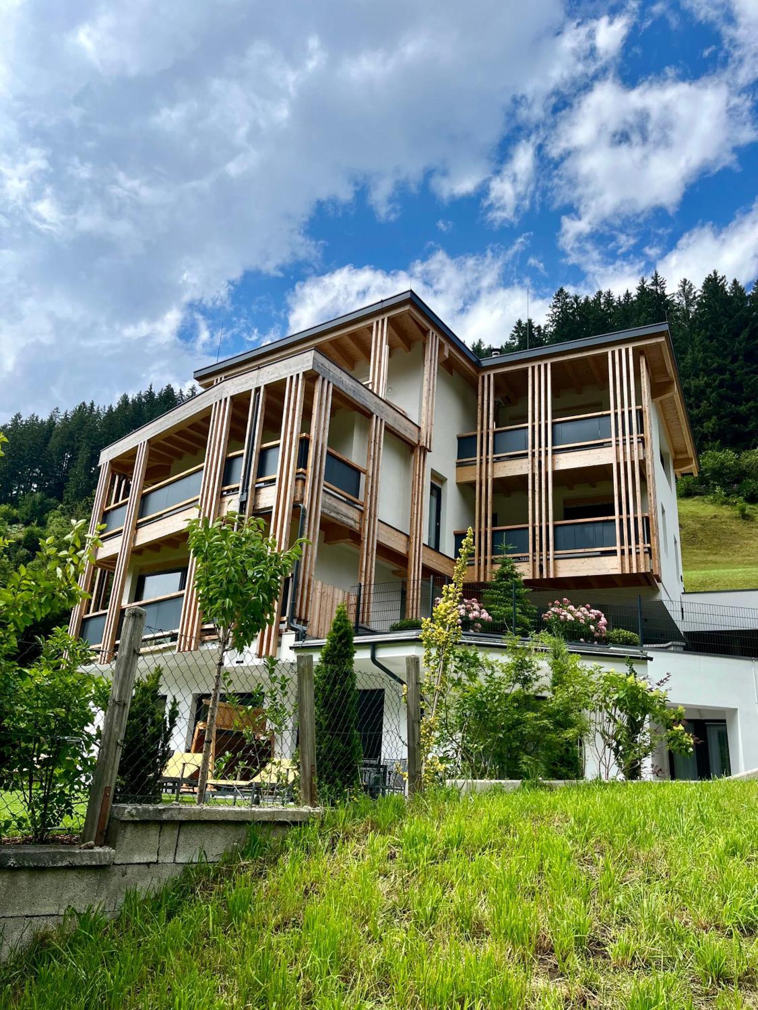 Natur Zeit - Alpine Garden Apartments Mayrhofen Ngoại thất bức ảnh